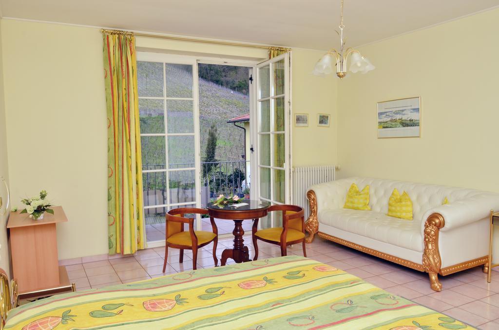 Weingut Und Hotel Haus Am Drachenloch Bad Honnef ภายนอก รูปภาพ
